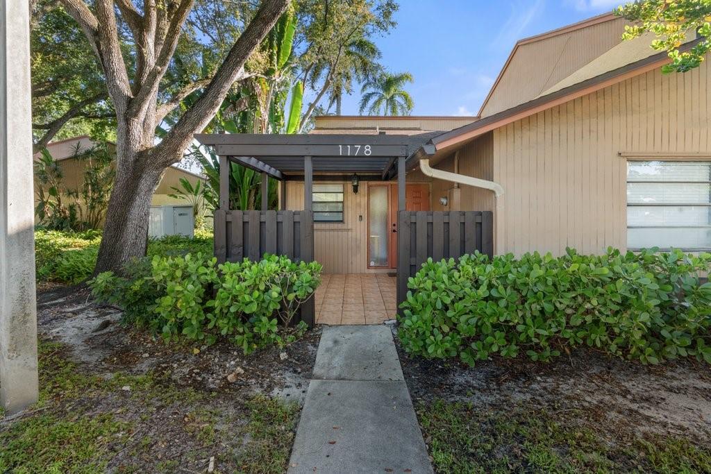 Homes for sale in Plantation, FL | 1178 N University Dr #1178, Plantation, FL 33322 | MLS# F10533754