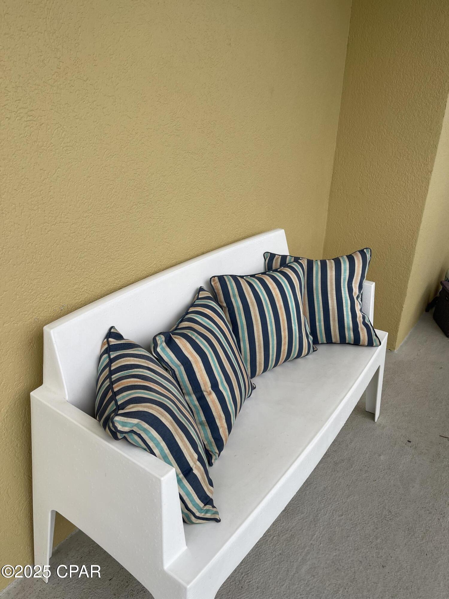 Image 43 For 34 Herons Watch Way 2304