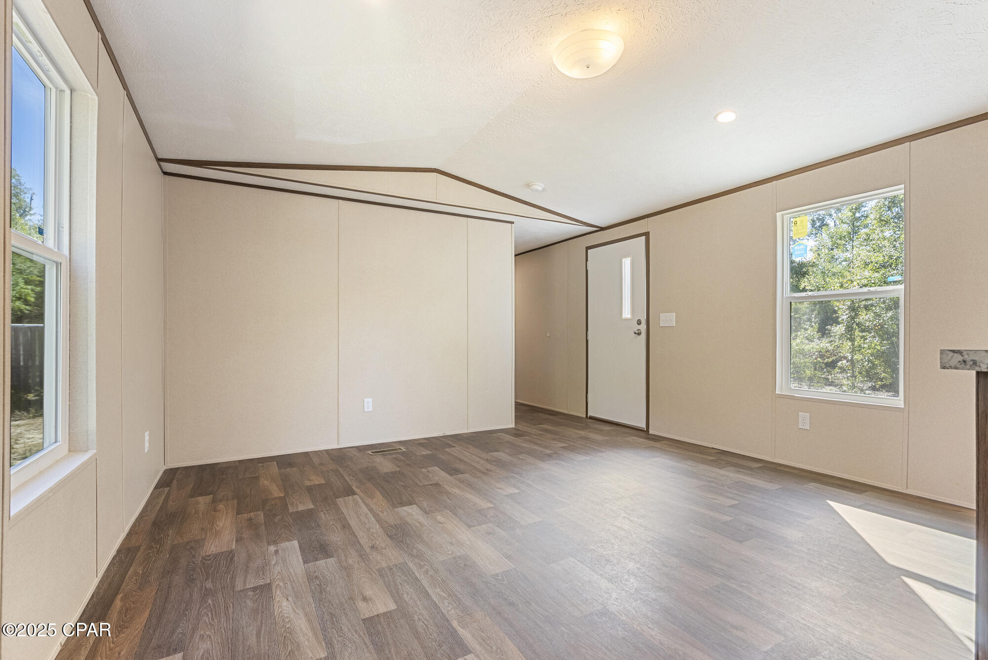 Image 7 For 12791 Christy Avenue