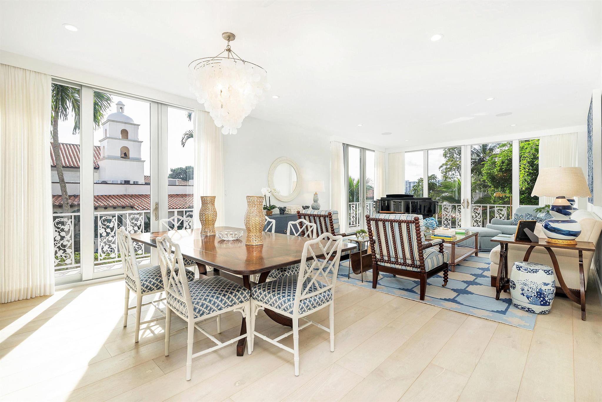 Four-O-One Worth Ave Bldg