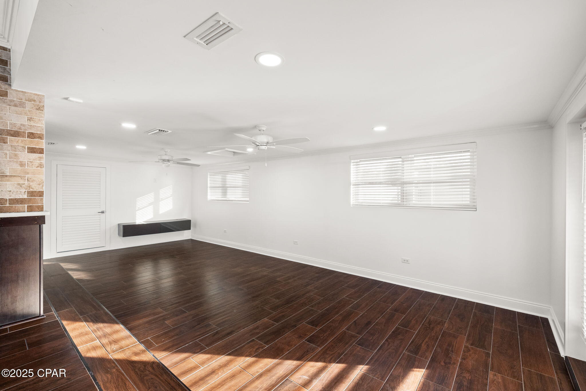 Image 12 For 1528 Oak Avenue