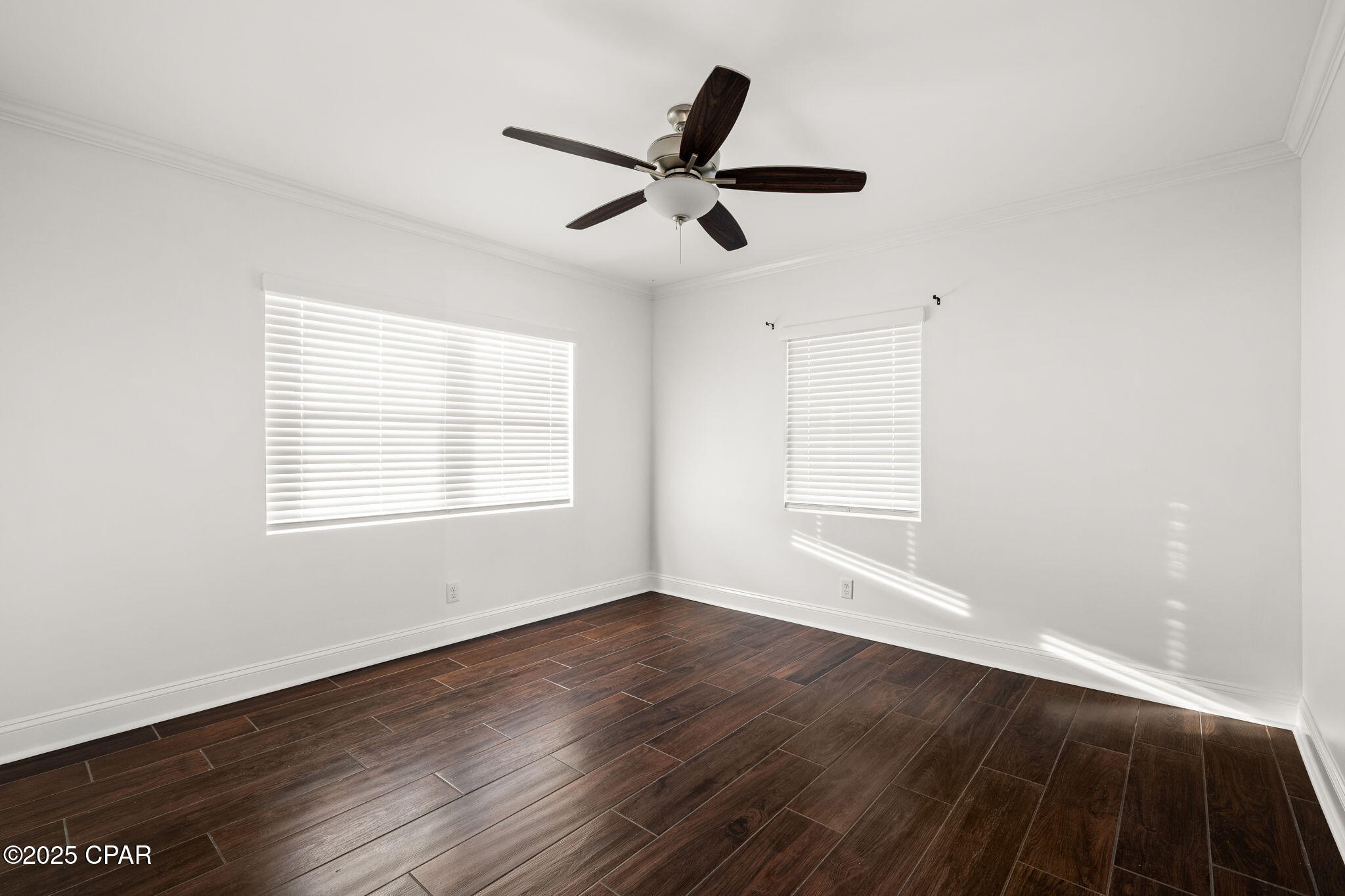 Image 25 For 1528 Oak Avenue