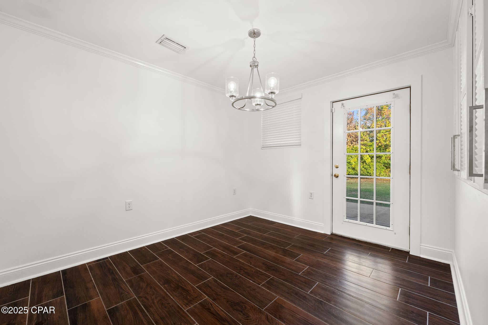 Image 32 For 1528 Oak Avenue