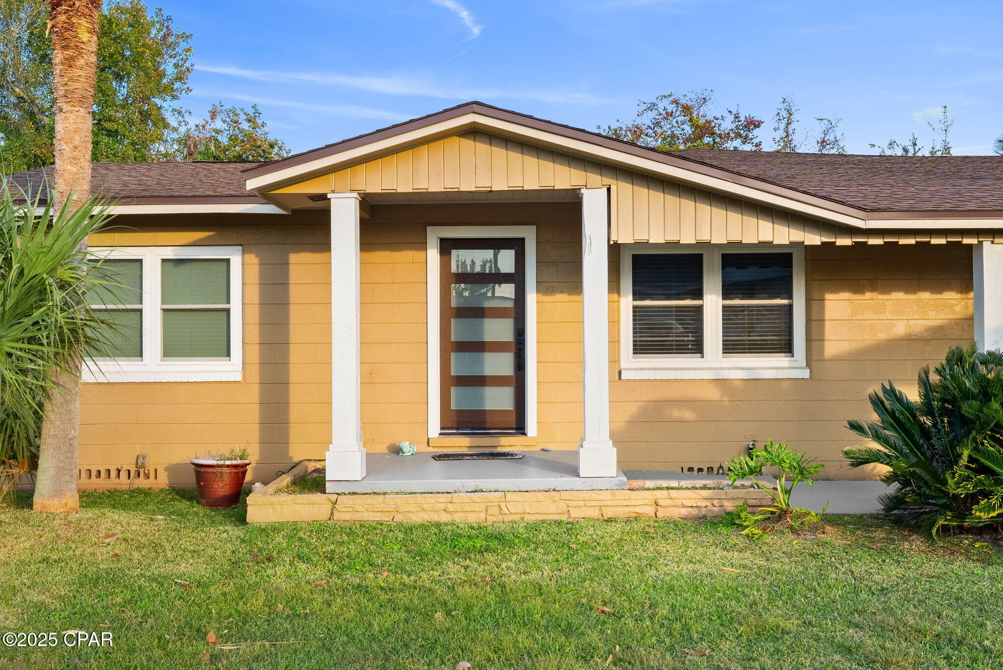 Image 4 For 1528 Oak Avenue