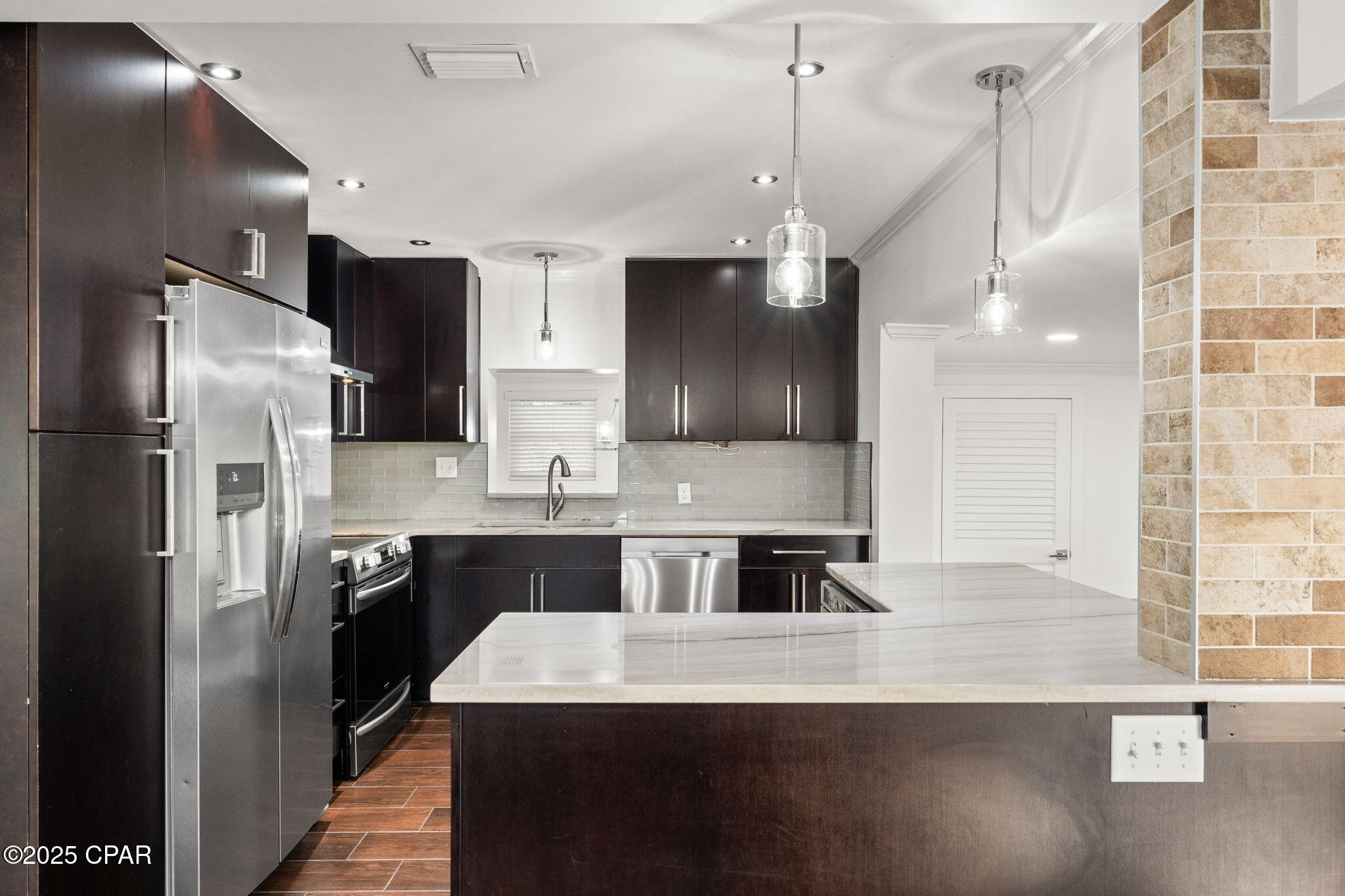 Image 8 For 1528 Oak Avenue