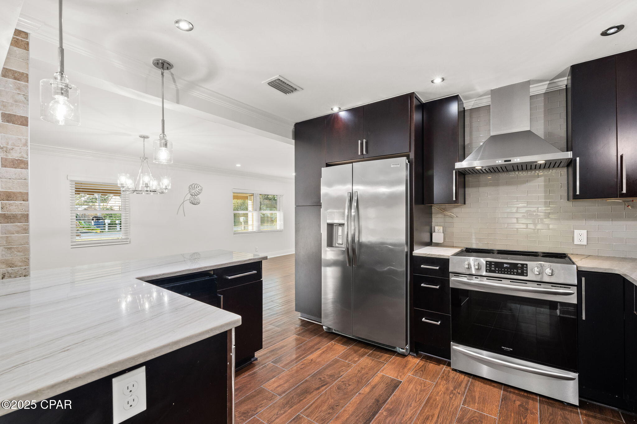 Image 9 For 1528 Oak Avenue