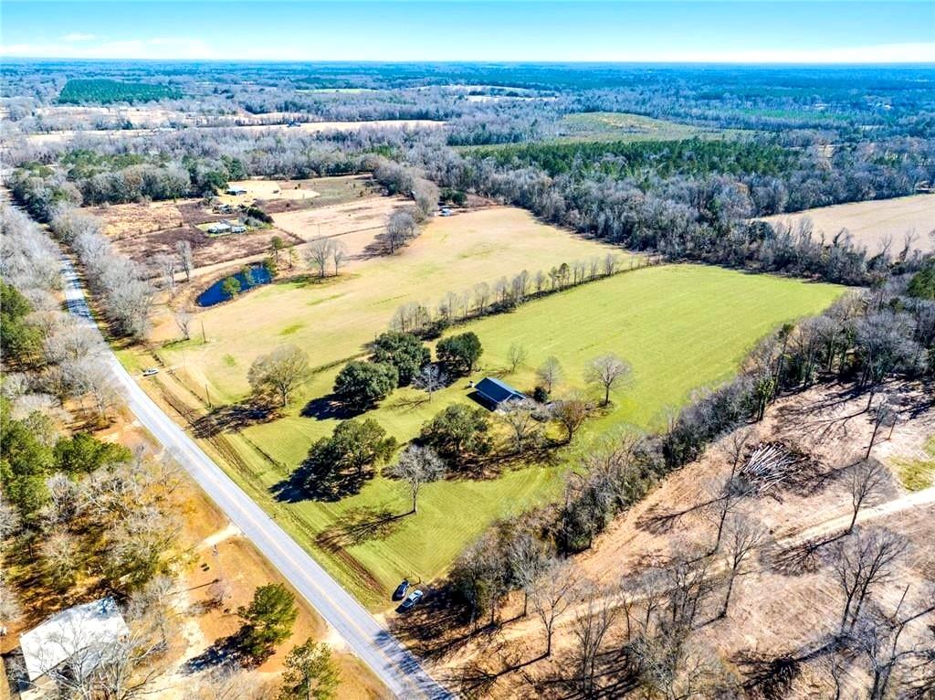 Homes for sale in Kentwood, LA | 24282 Hwy 1057, Kentwood, LA 70444 | MLS# 2528365