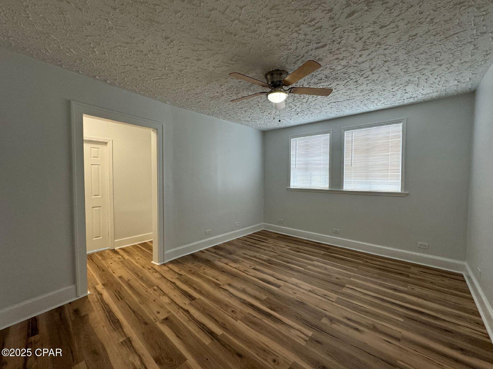 Image 2 For 422 Magnolia Avenue 4