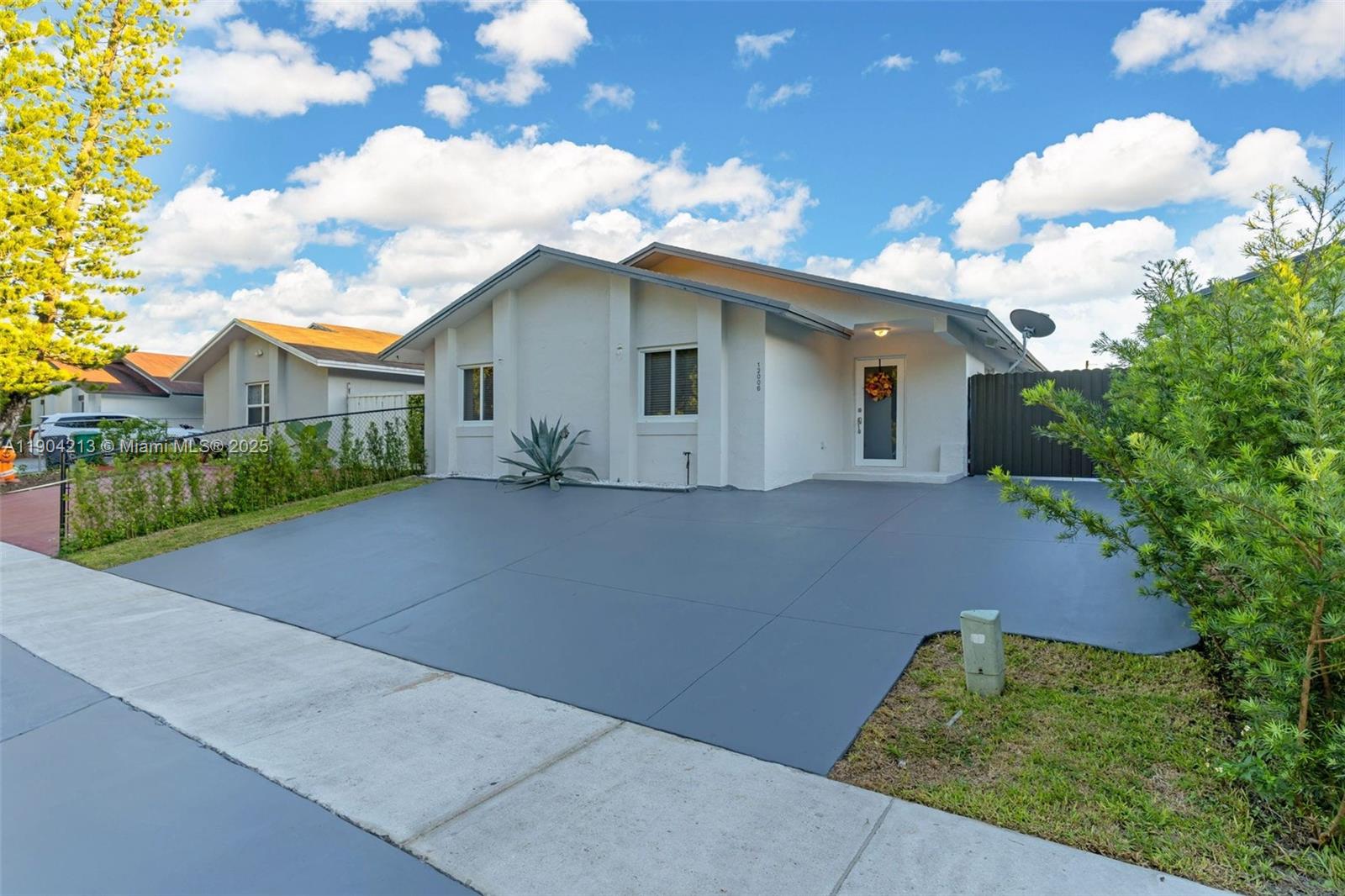 Strawberry Field Sub