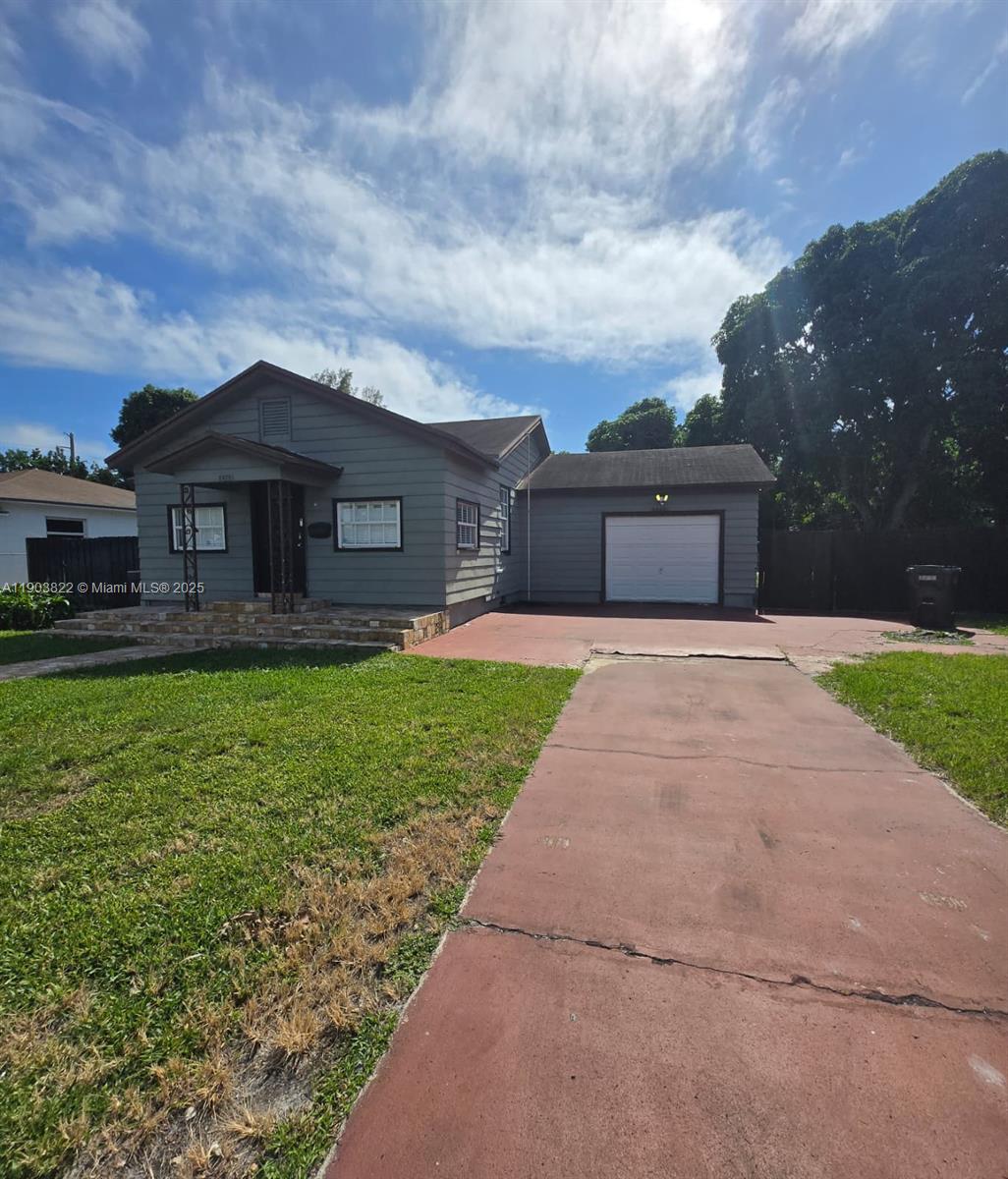 Hollywood Little Ranches