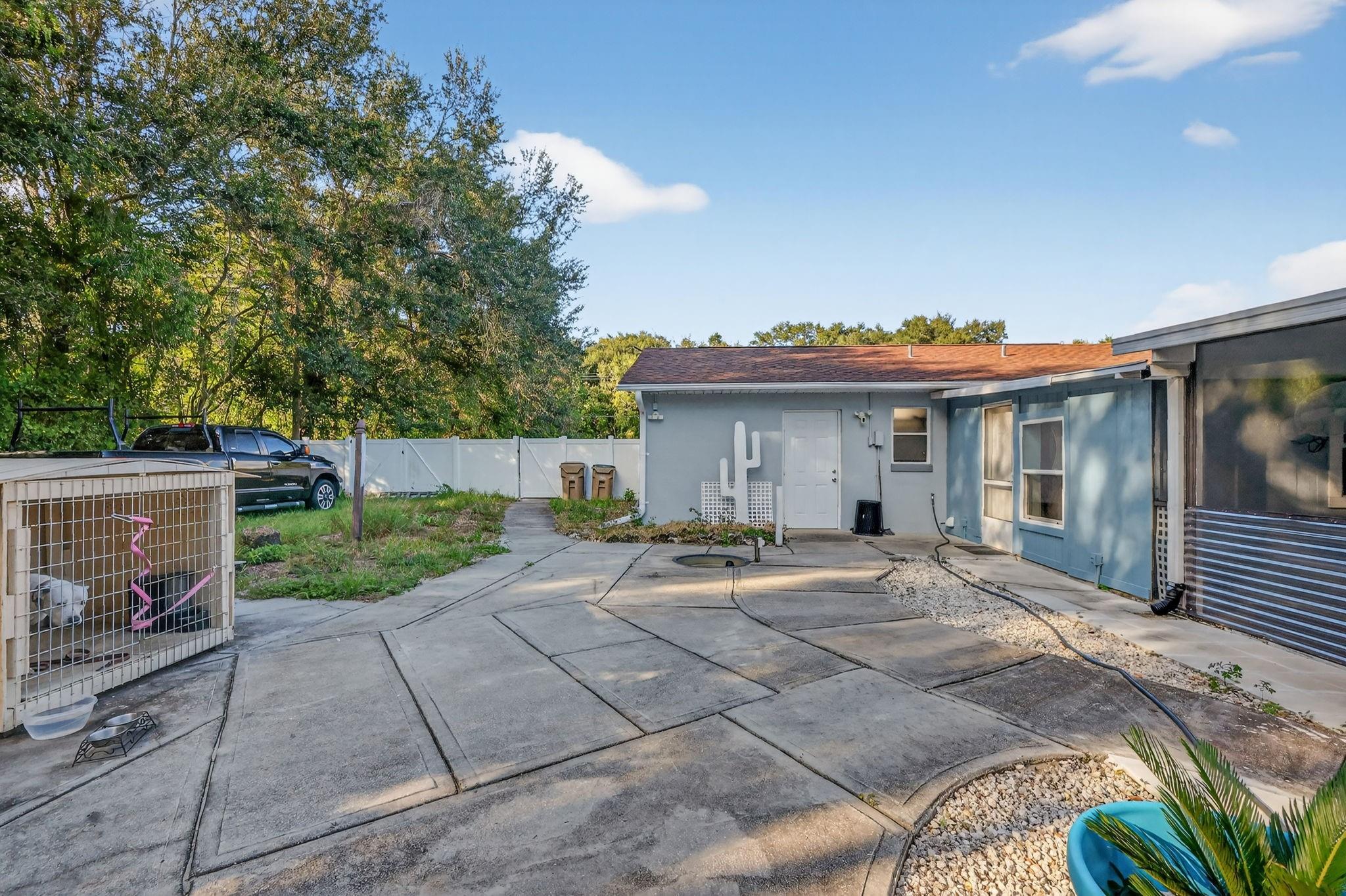 Homes for sale in Fruitland Park, FL | 3536 N Eagles Rd, Fruitland Park, FL 34731 | MLS# F10533893