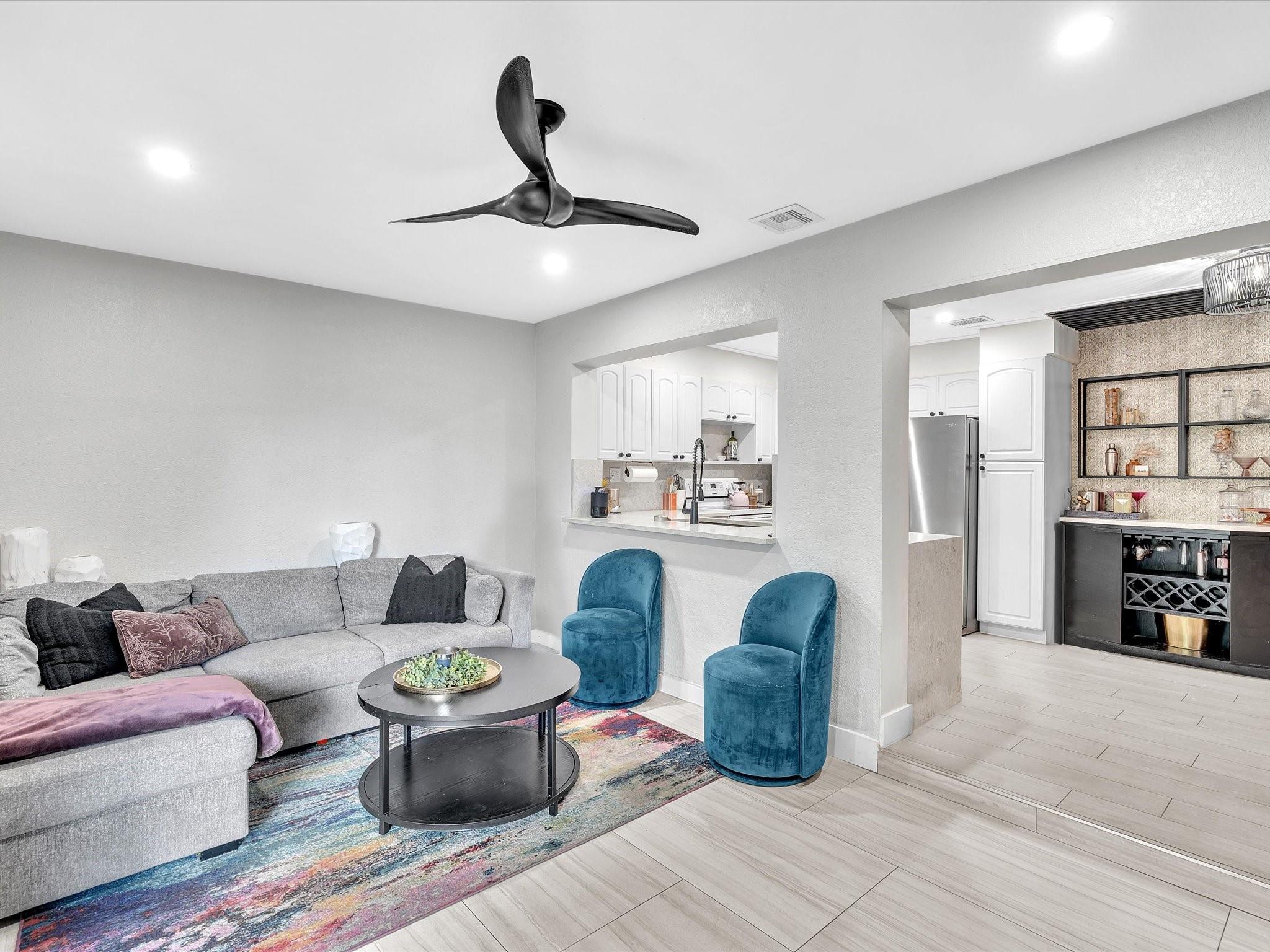 8173 Nw 66th Ter Tamarac FL 33321 | F10533948