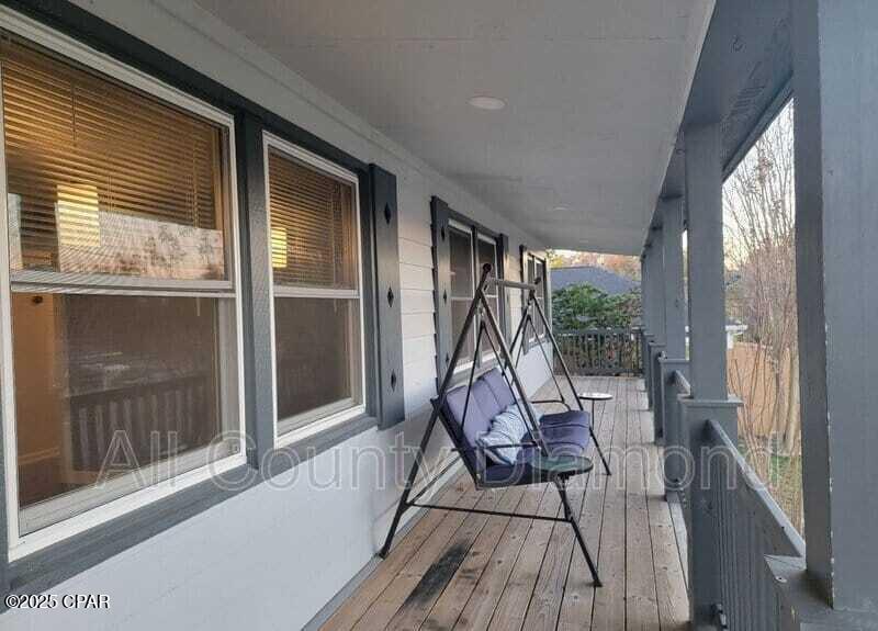 Image 11 For 215 Harris Avenue