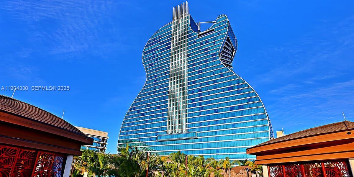 Homes for sale in Dania Beach, FL | 4649 Sw 28th Ave, Dania Beach, FL 33312 | MLS# A11904330