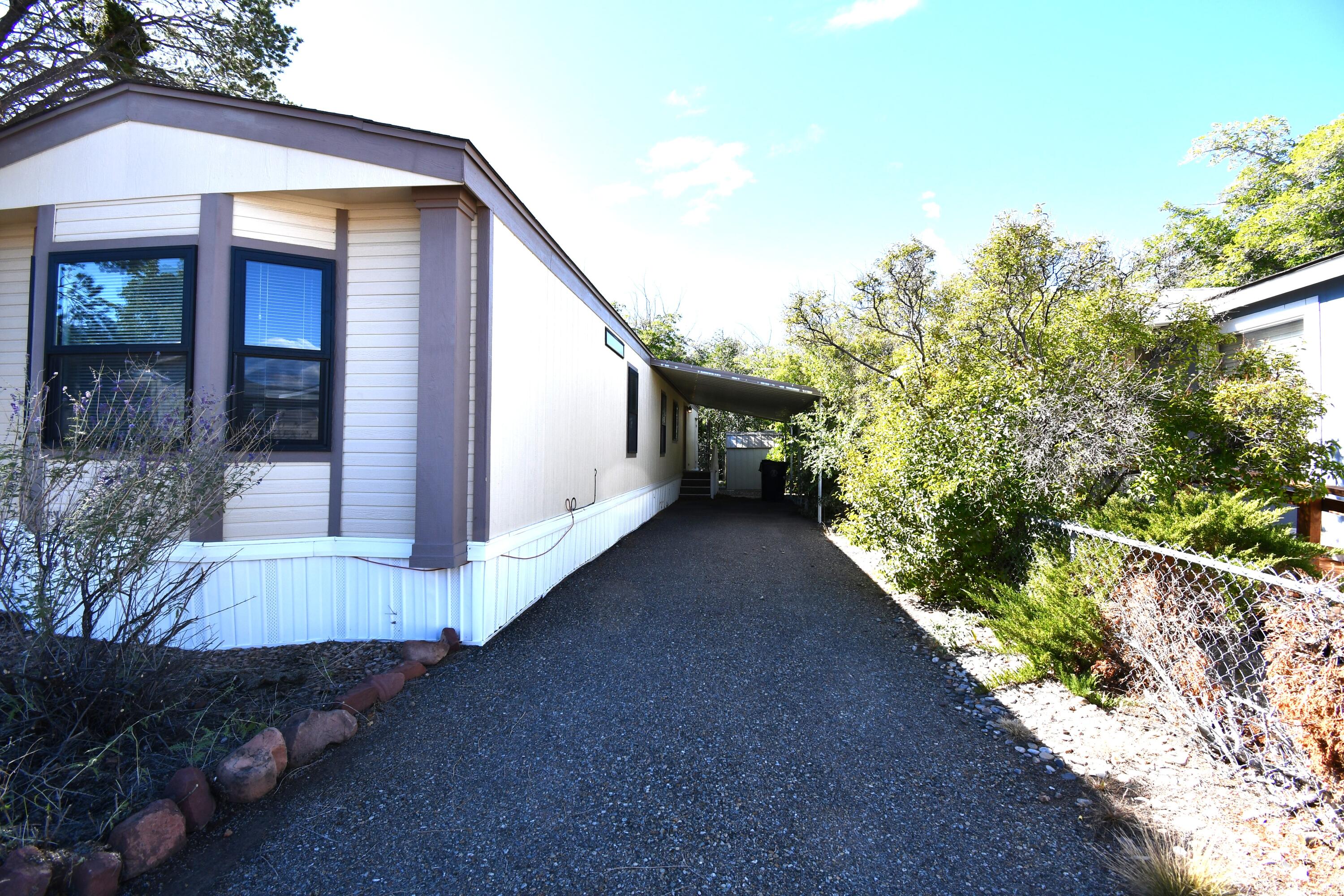 Homes for sale in Albuquerque, NM | 813 Ram Trail Trail Se, Albuquerque, NM 87123 | MLS# 1093650