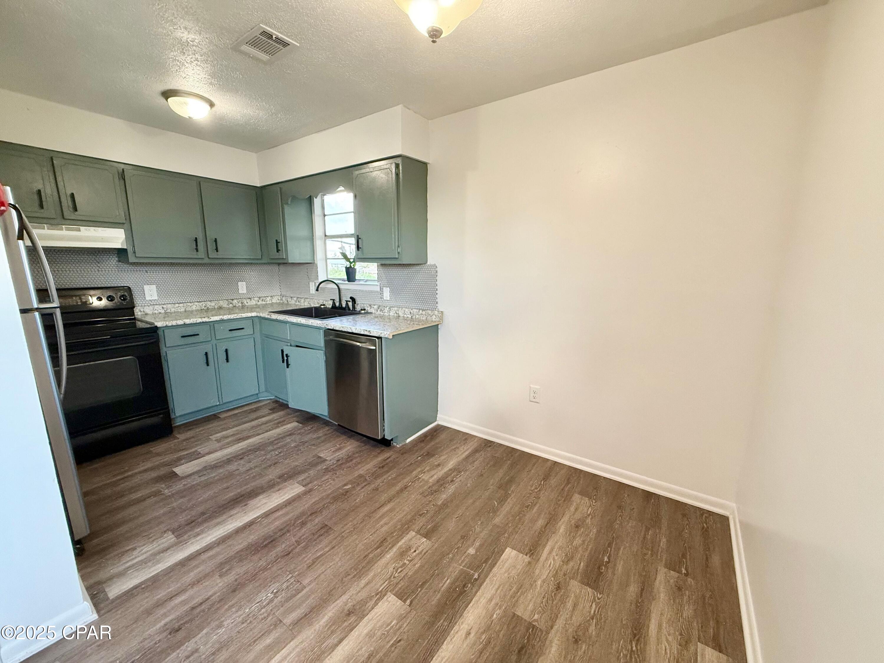 Details for 506 11th Street A4, Panama City, FL 32404