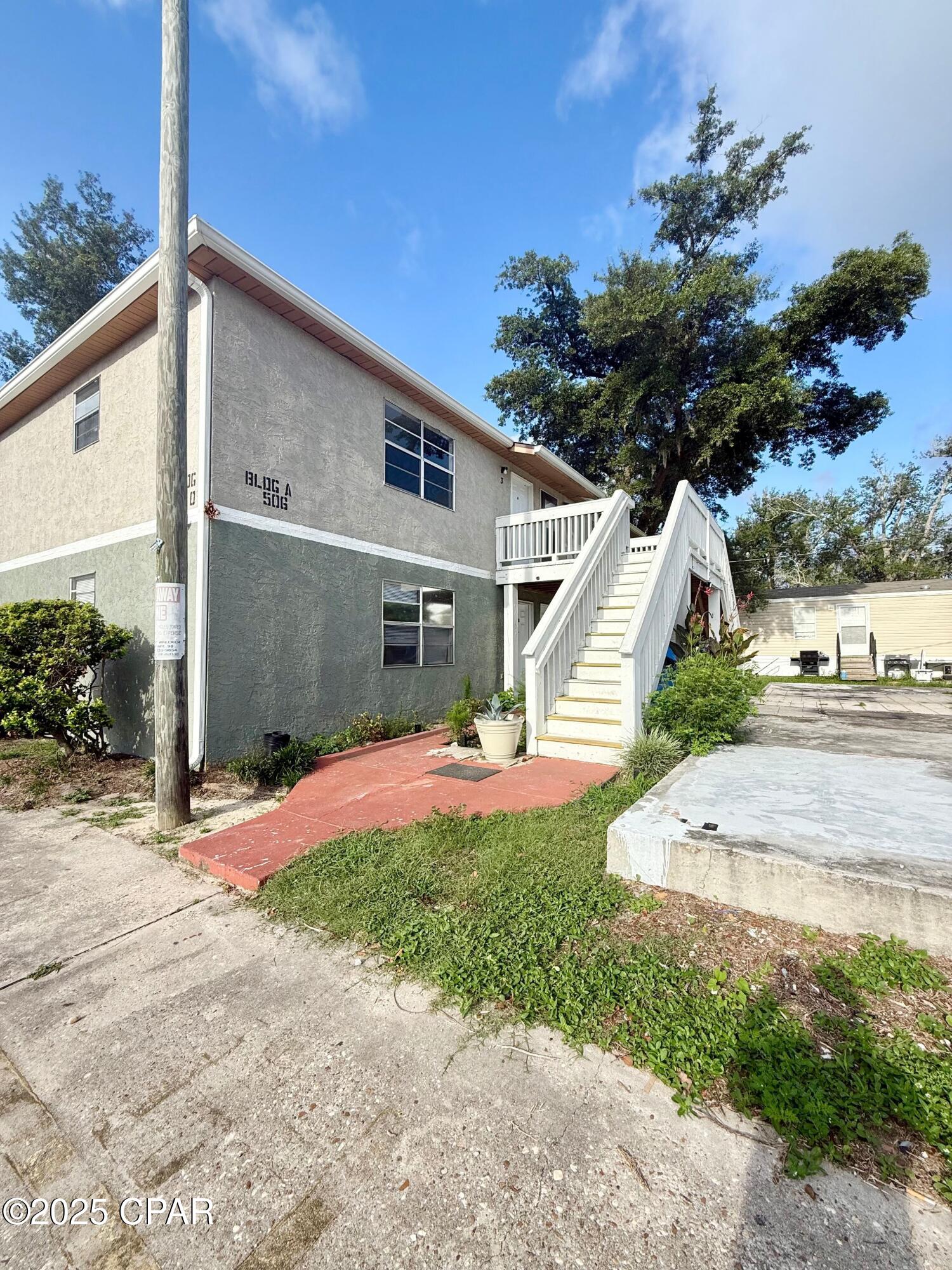 Listing photo id 17 for 506 11th Street A4