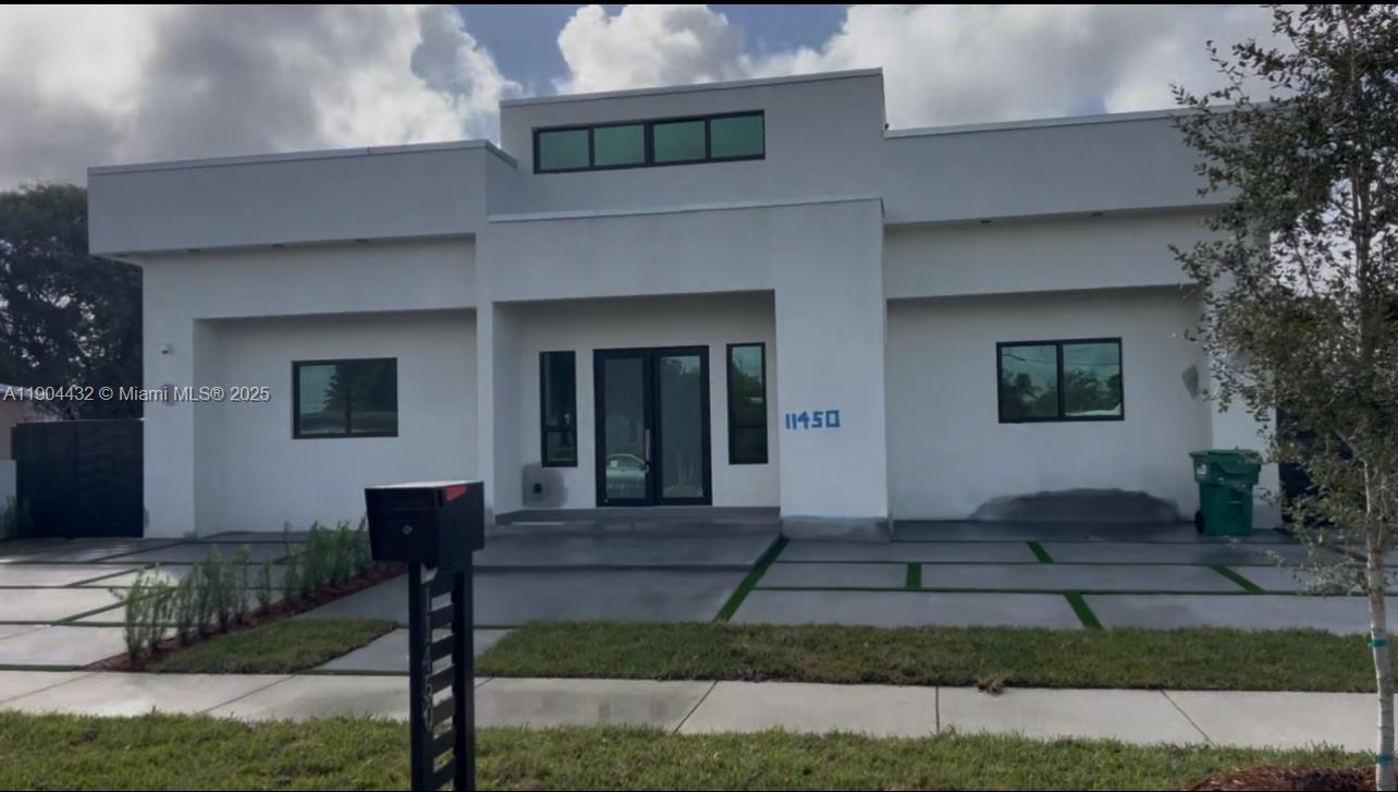 Westwood Lake 8Th Addn