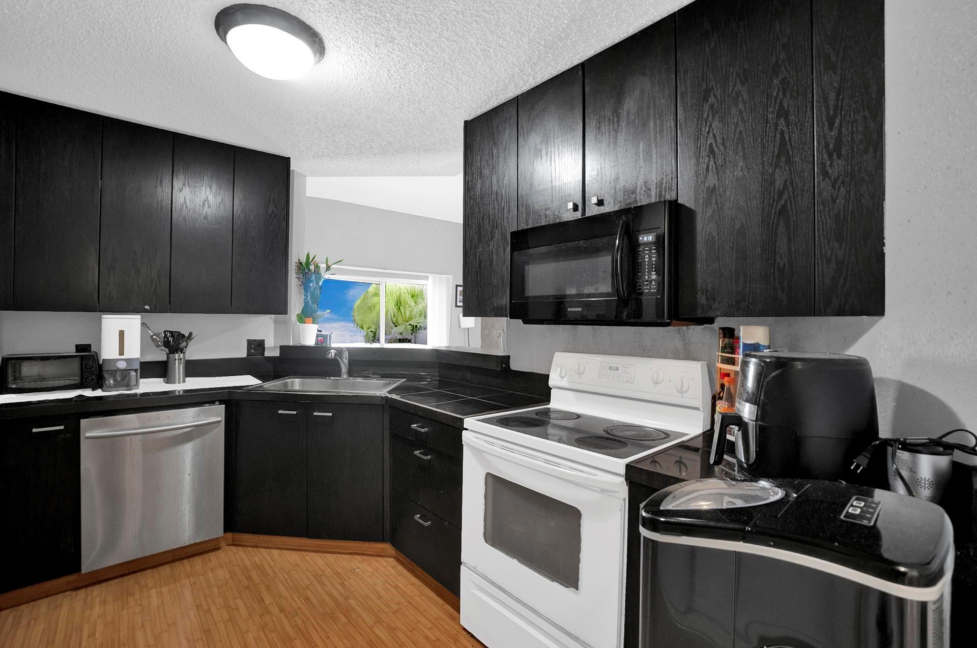 Homes for sale in Lauderdale Lakes, FL | 3413 Nw 44Th St #205, Lauderdale Lakes, FL 33309 | MLS# F10534019