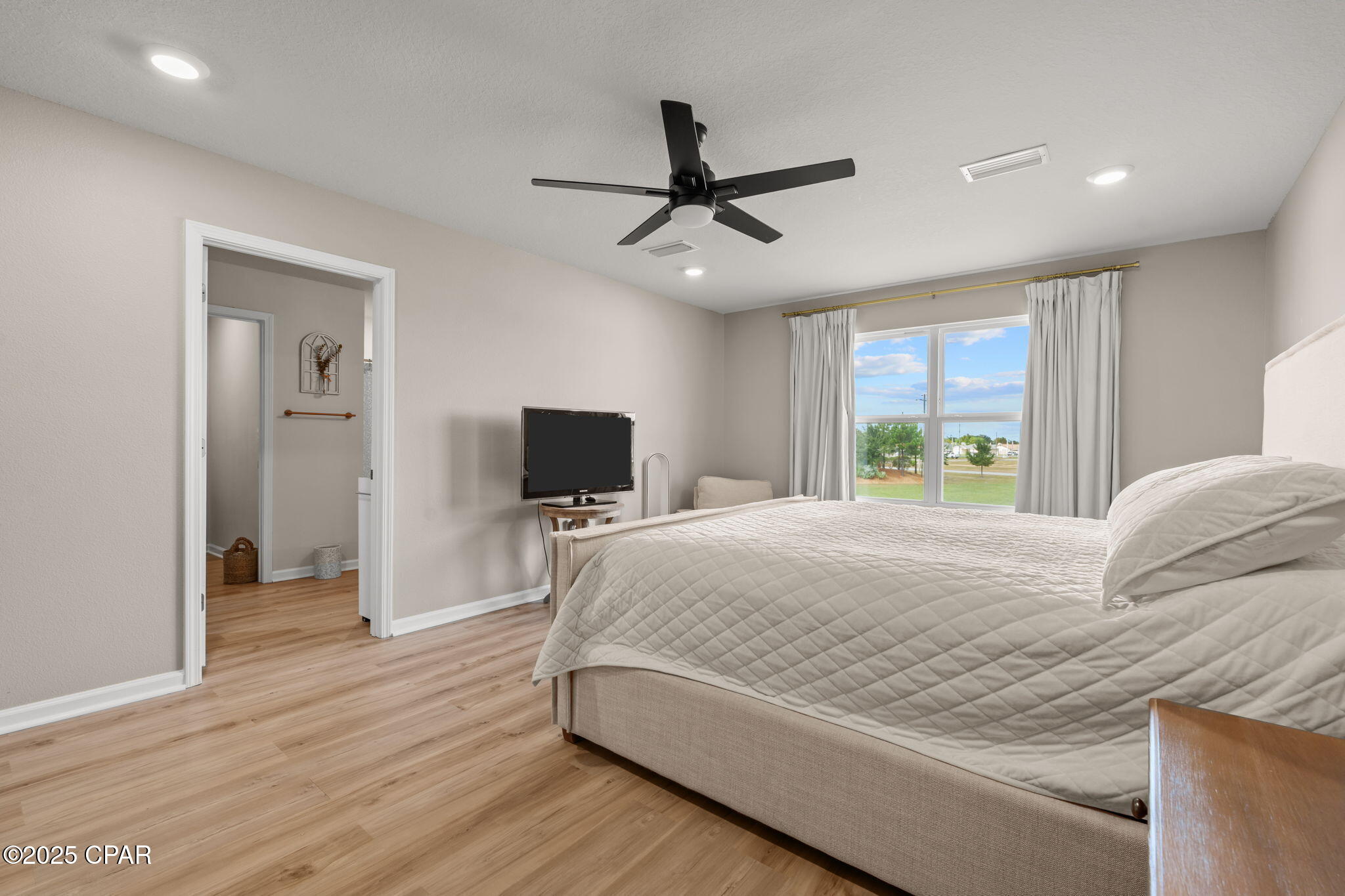 Image 30 For 216 Ryder Lane