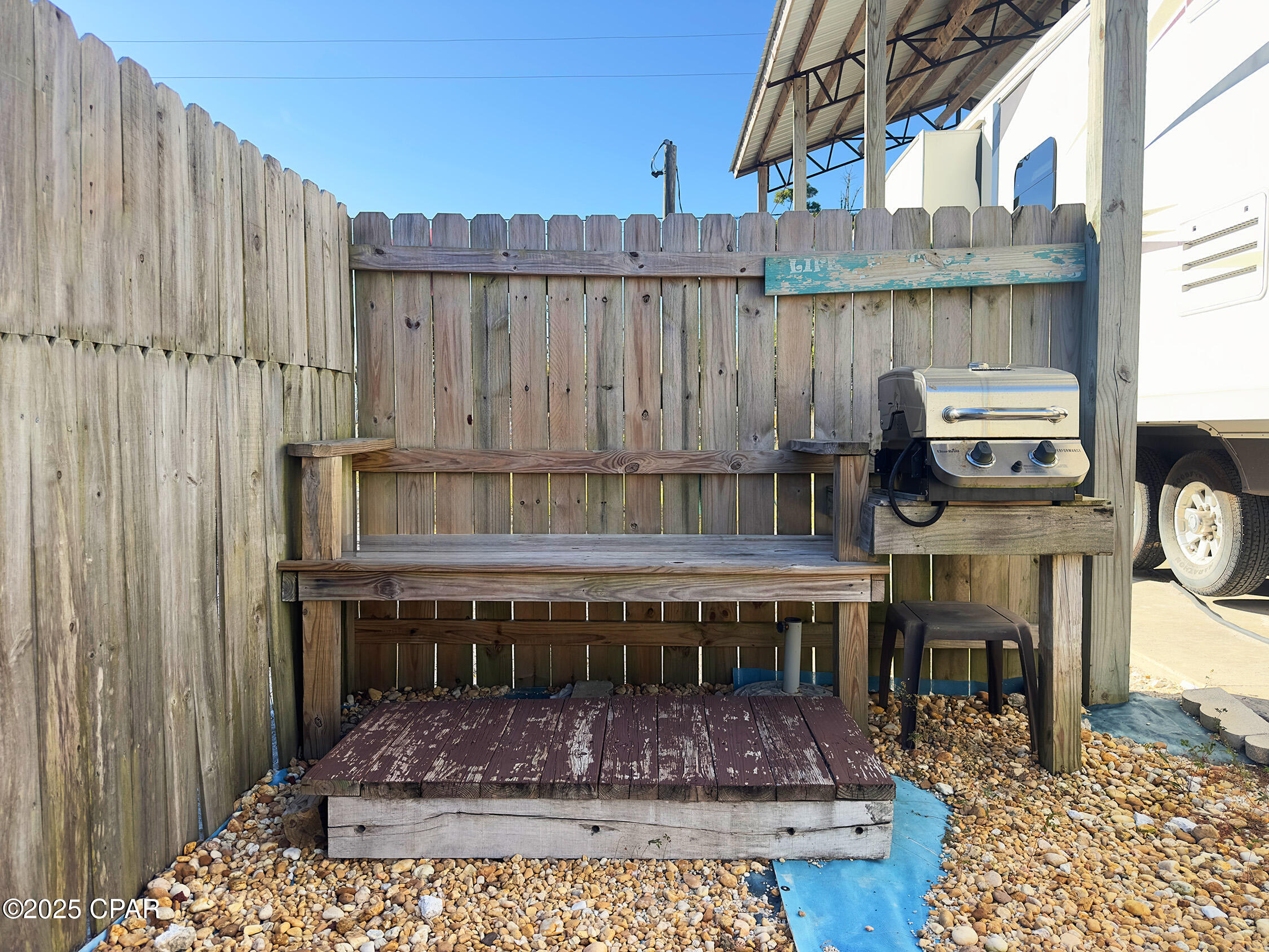 Image 21 For 215 Angel Fish Street