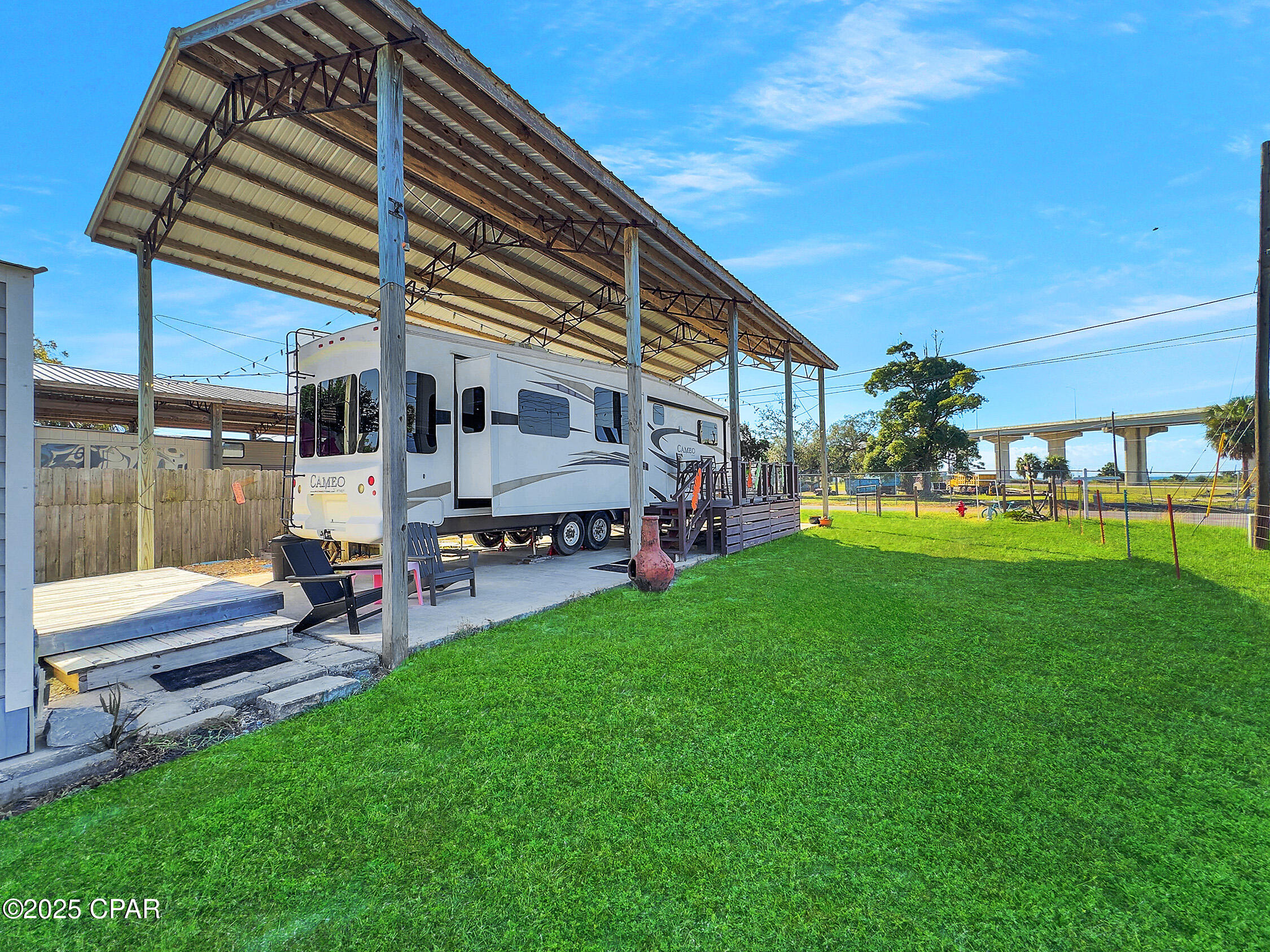 Image 27 For 215 Angel Fish Street