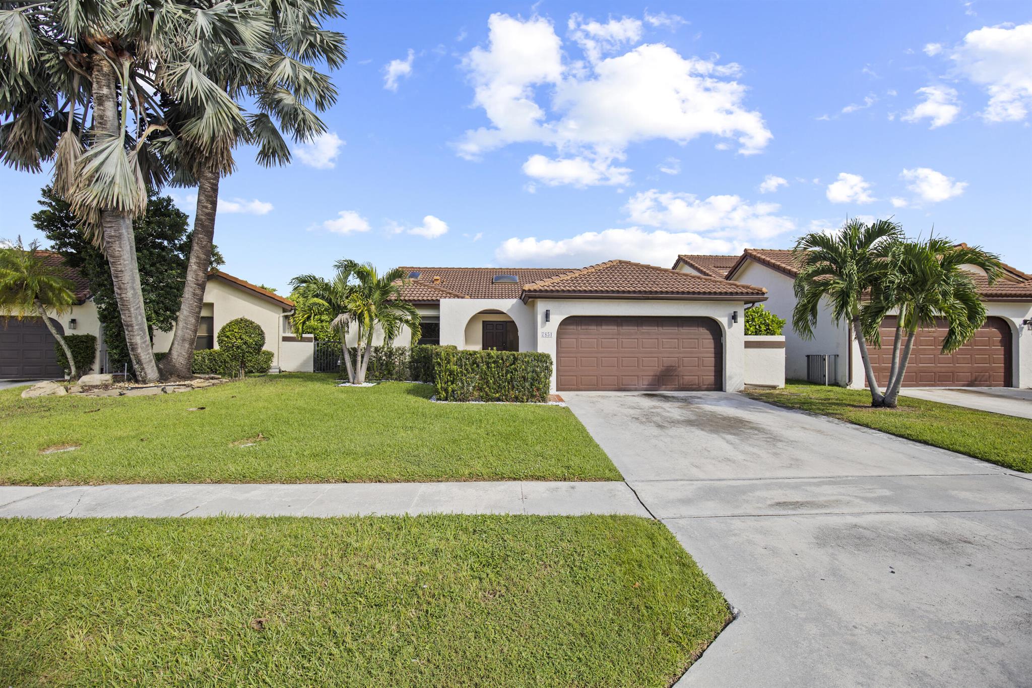 House for Sale in Boca Raton, FL