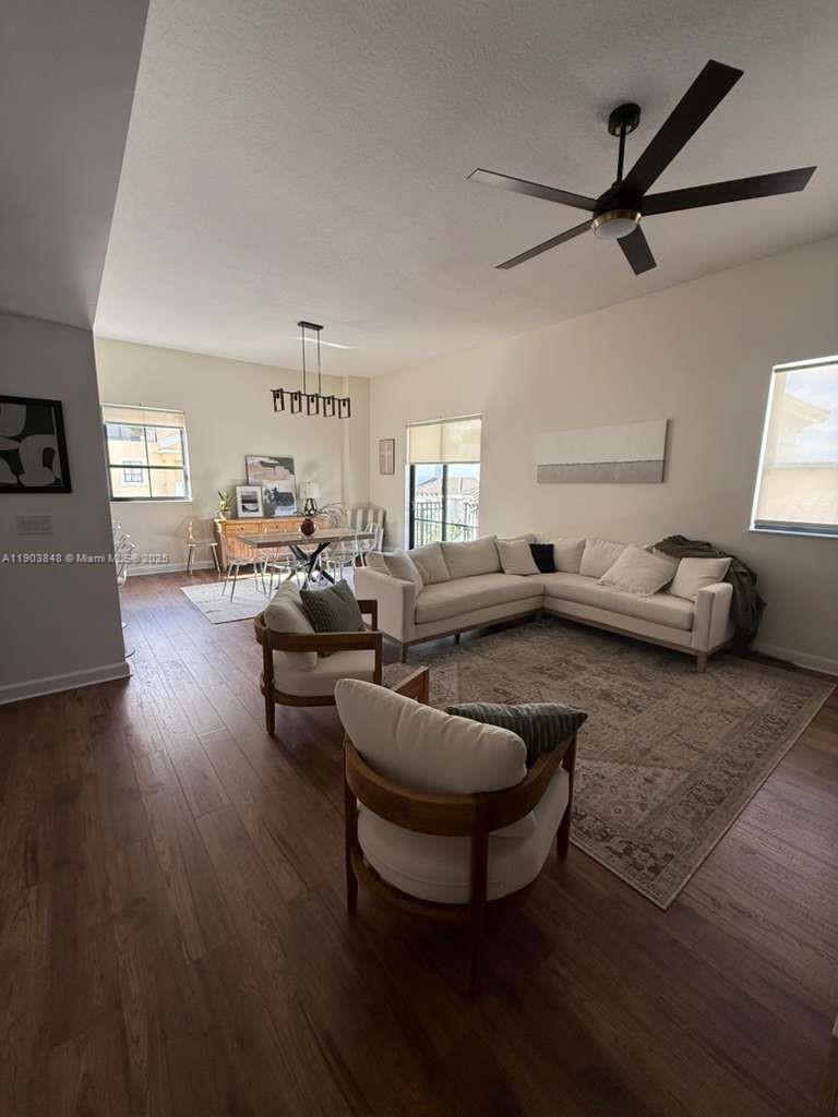 Colonnade At Dadeland Se