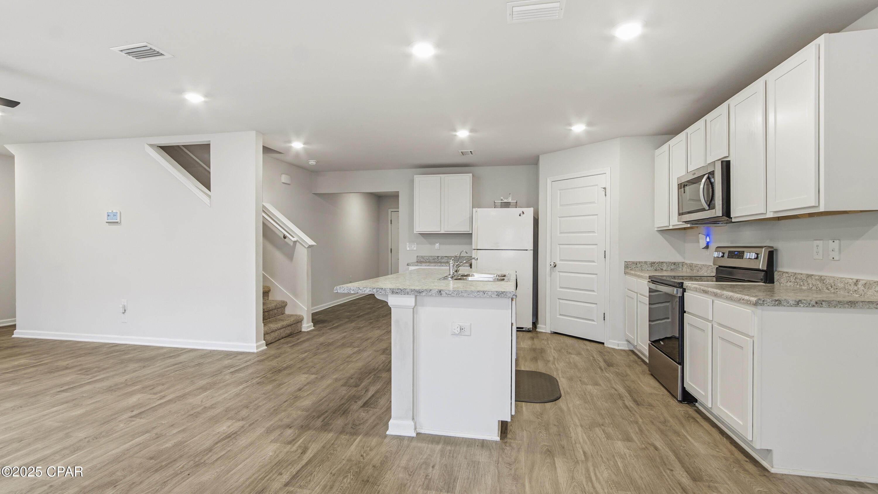 Image 11 For 3996 Silver Spur Road