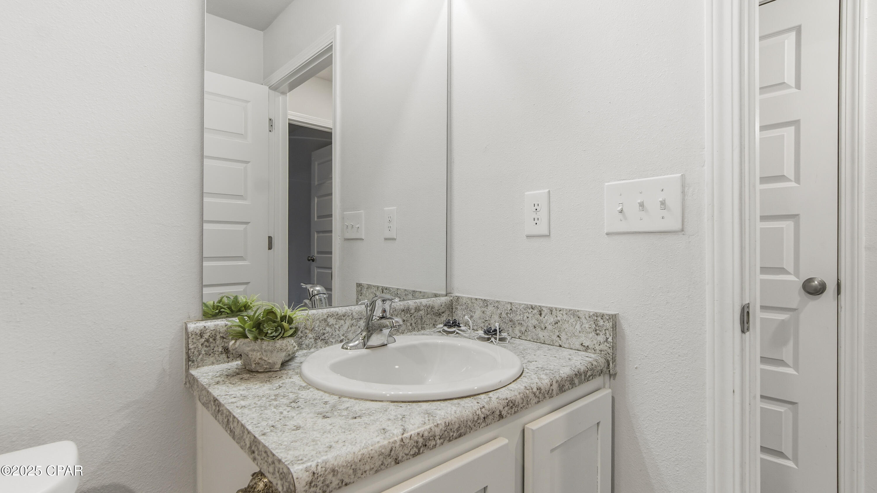 Image 17 For 3996 Silver Spur Road