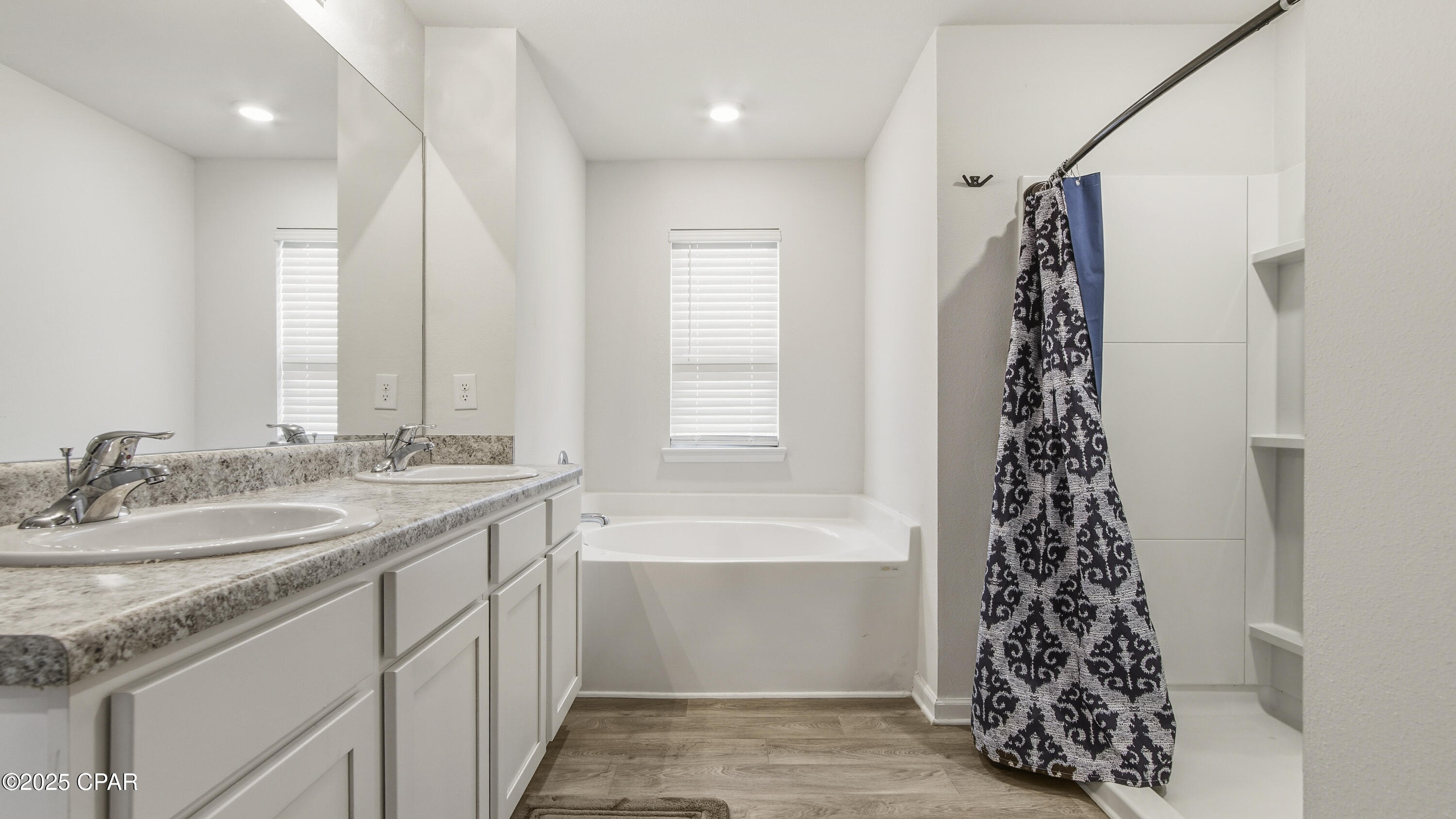 Image 35 For 3996 Silver Spur Road