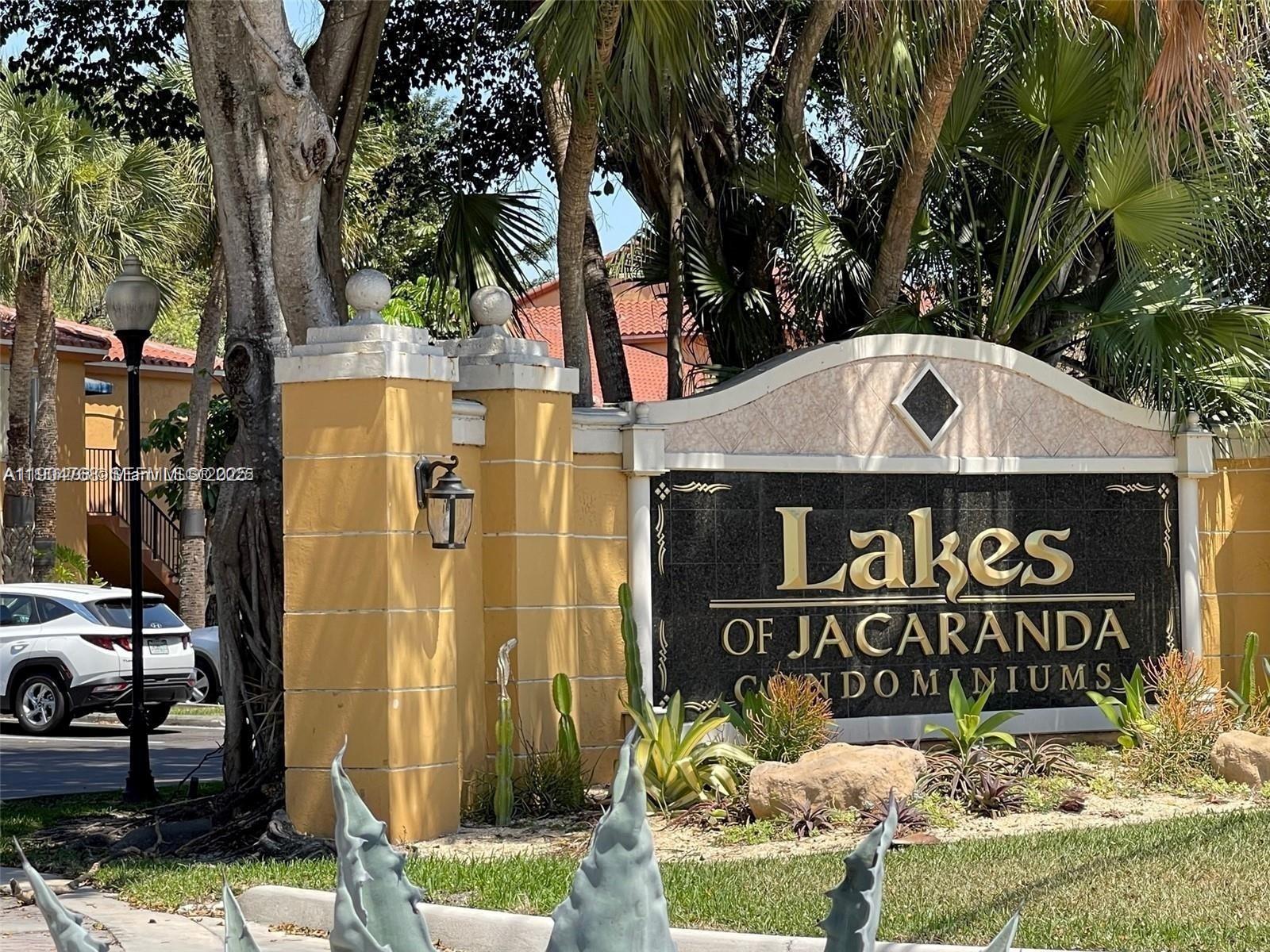 Lakes Of Jacaranda Condo