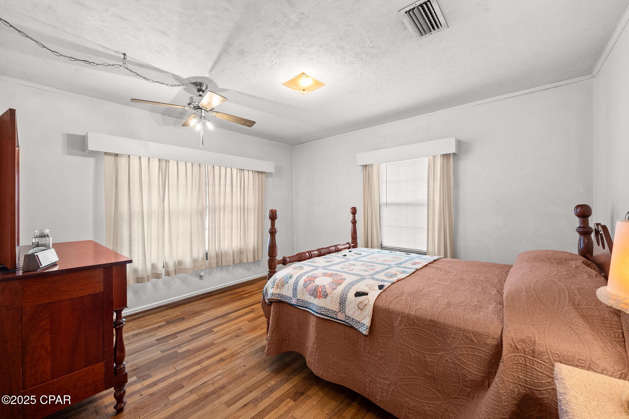 Image 30 For 313 Macarthur Avenue
