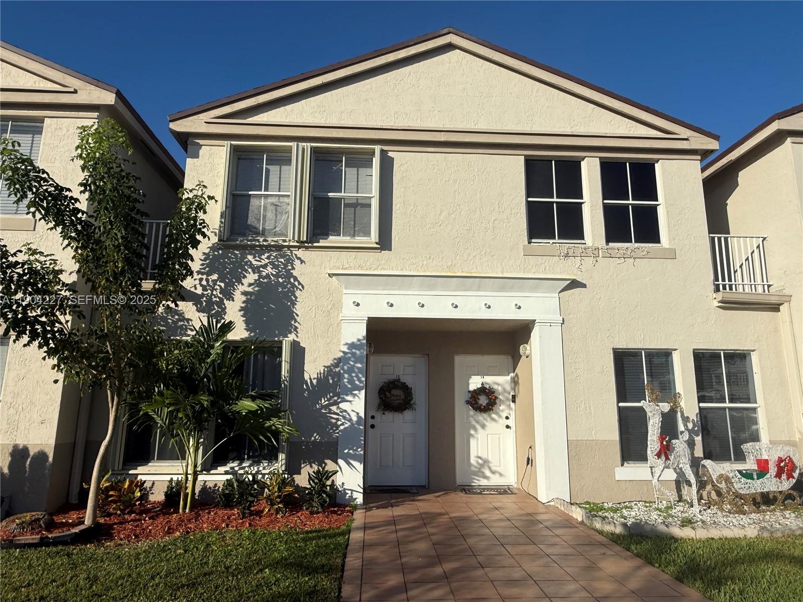 The Oakview Condo No 5