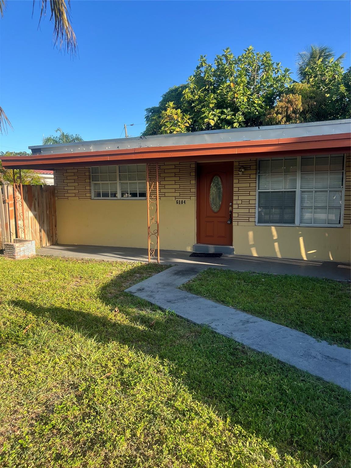 Homes for sale in Miramar, FL | 6104 Sw 20th St, Miramar, FL 33023 | MLS# F10531513