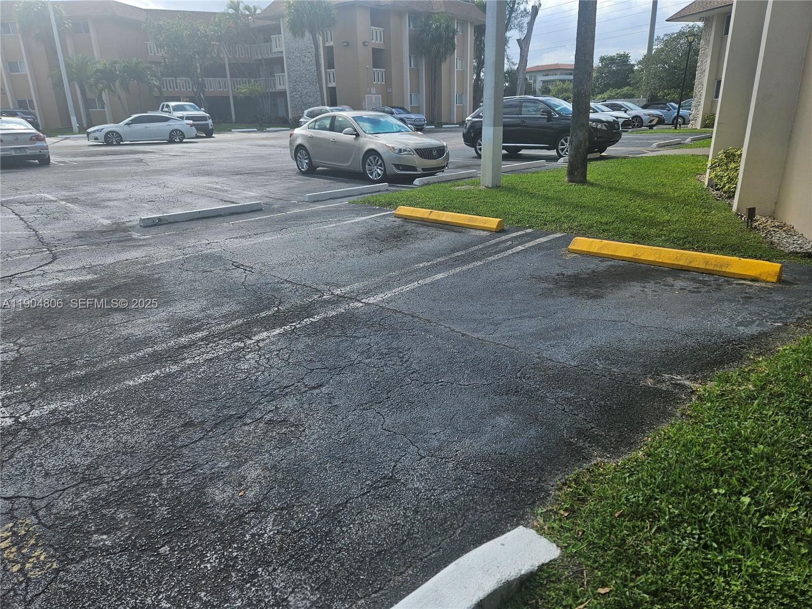 Homes for sale in Miami Lakes, FL | 7490 Miami Lakes Dr #A108, Miami Lakes, FL 33014 | MLS# A11904806