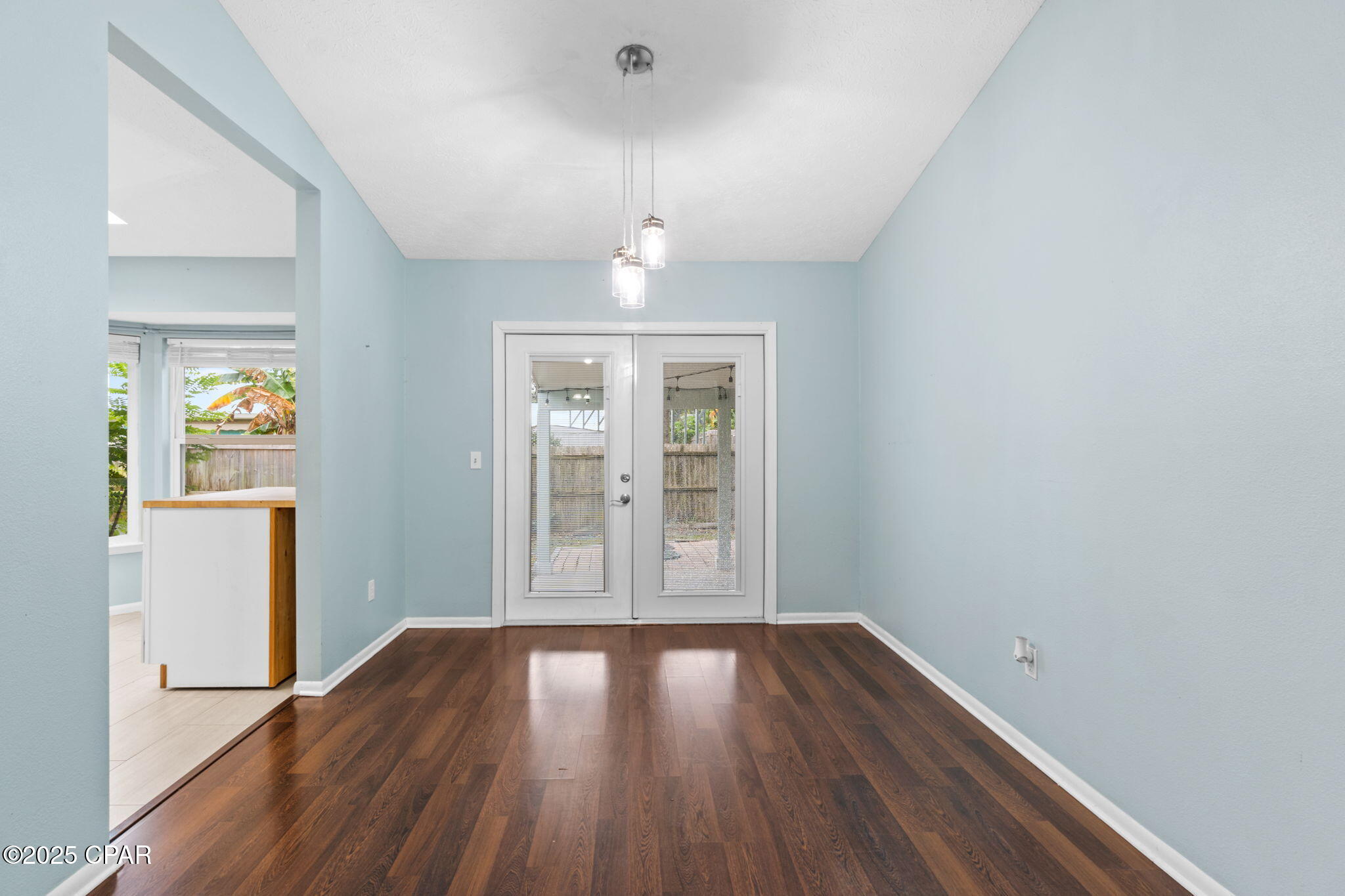 Image 10 For 323 Prudence Lane