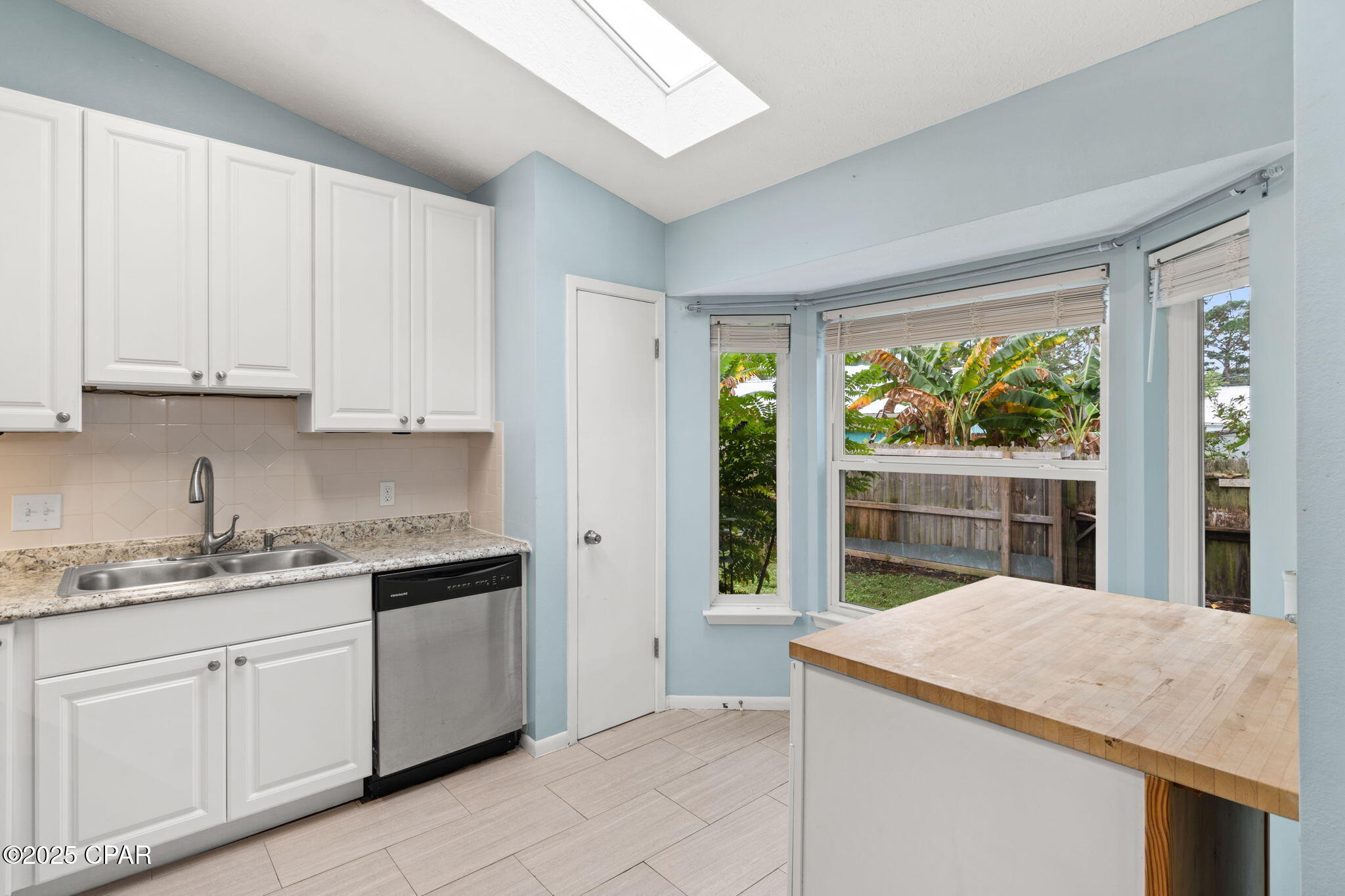 Image 15 For 323 Prudence Lane