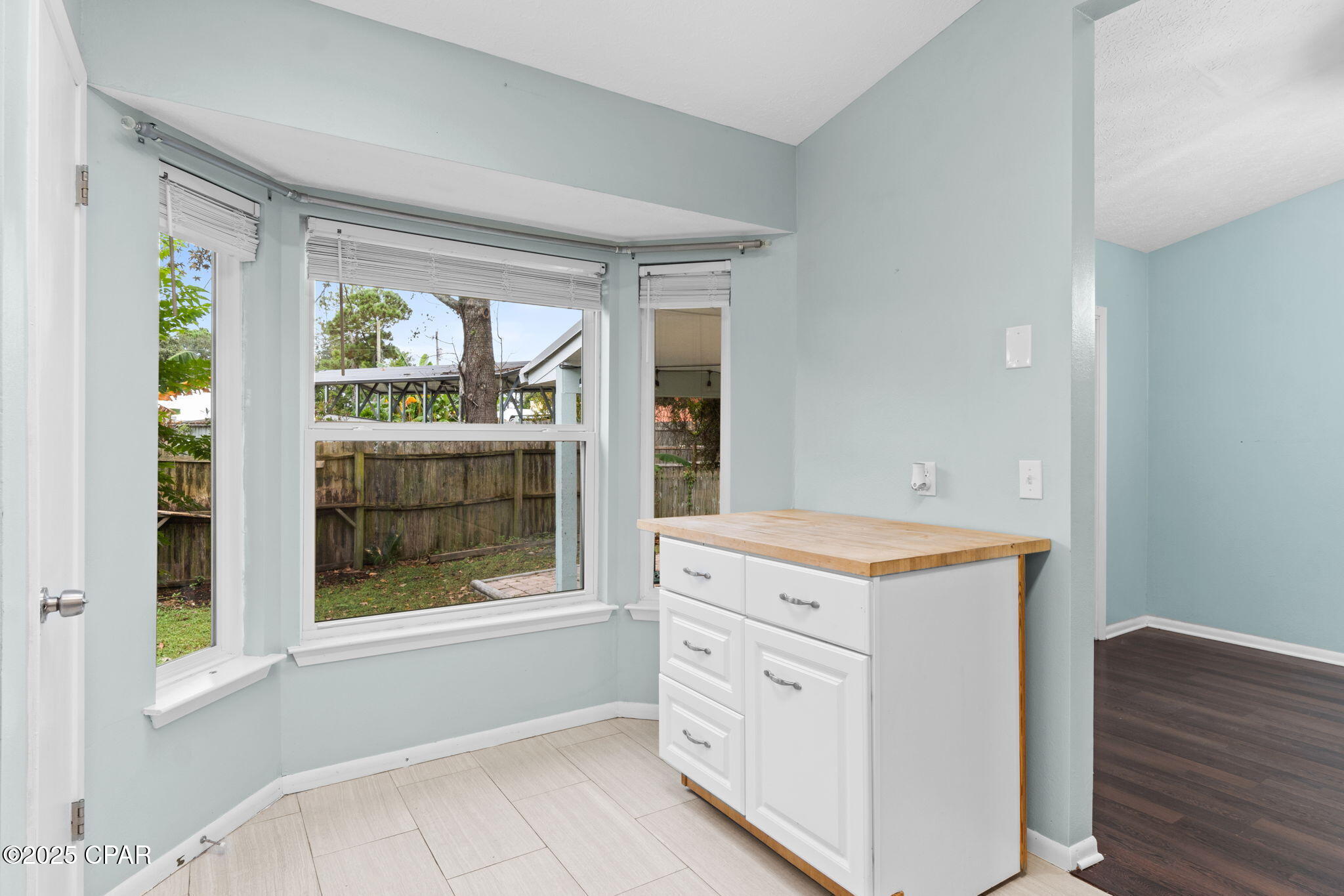 Image 17 For 323 Prudence Lane