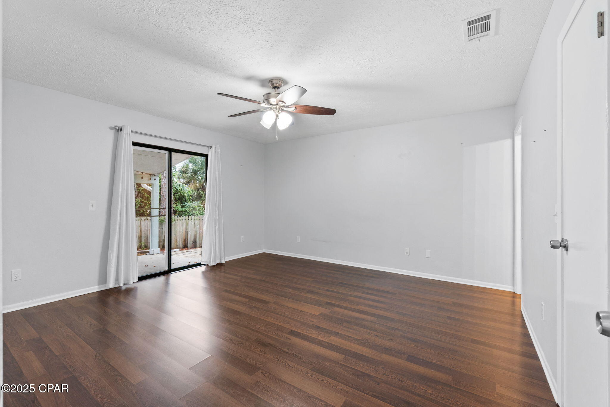 Image 19 For 323 Prudence Lane