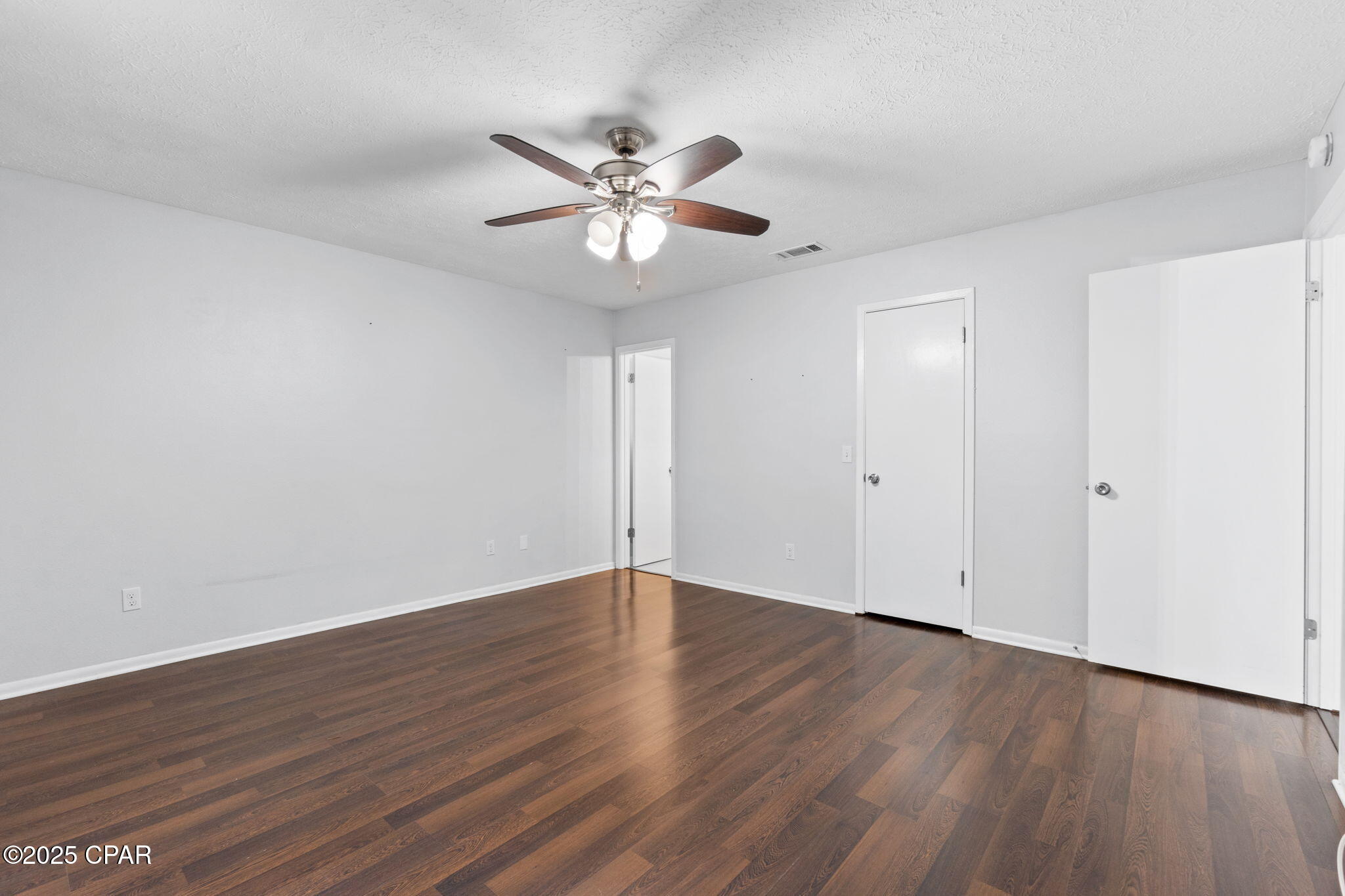 Image 20 For 323 Prudence Lane