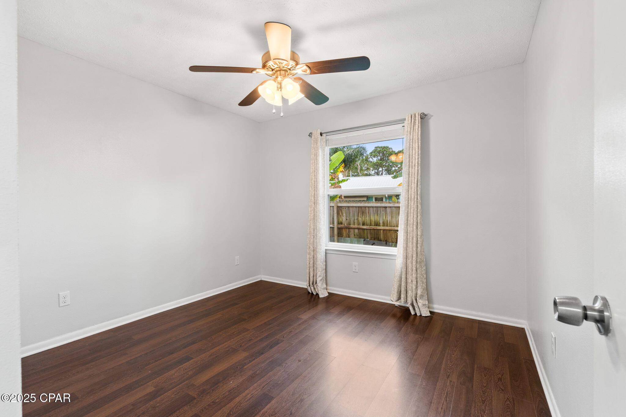 Image 24 For 323 Prudence Lane