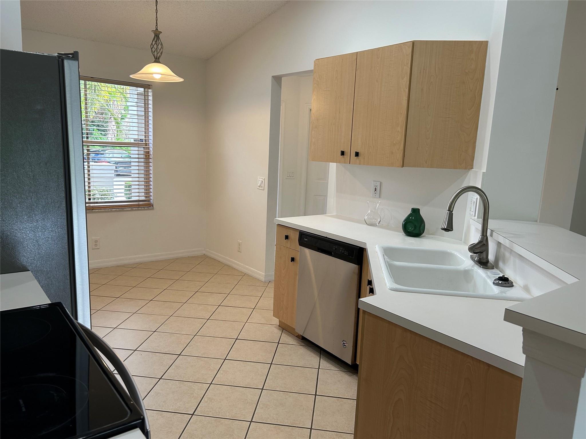 Homes for sale in Weston, FL | 1949 Cygnus Ct #1949, Weston, FL 33327 | MLS# F10534117