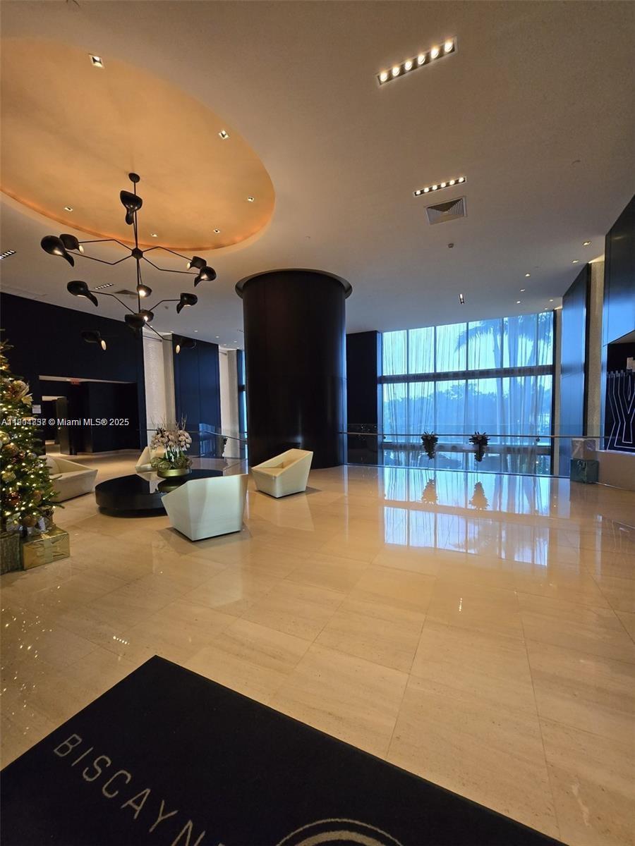 Condo for Sale in Miami, FL