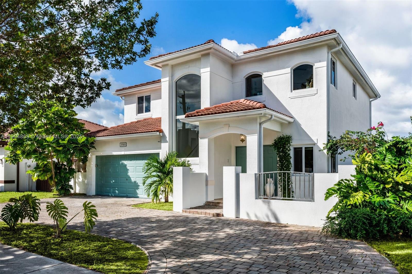 House for Sale in Palmetto Bay, FL