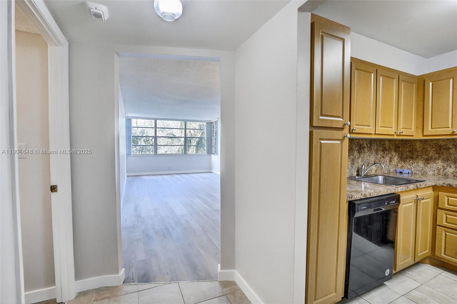 Homes for sale in Plantation, FL | 6500 Cypress Rd #410, Plantation, FL 33317 | MLS# A11904648