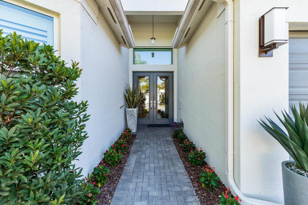 Homes for sale in Port St Lucie, FL | 11991 Sw Whitewater Falls Court, Port St Lucie, FL 34987 | MLS# R11136213