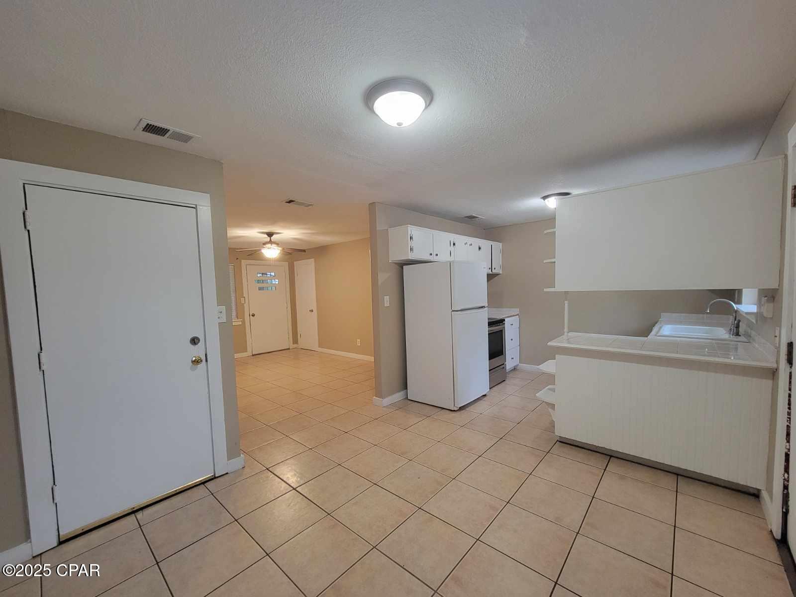 Image 5 For 1710 Chestnut Avenue