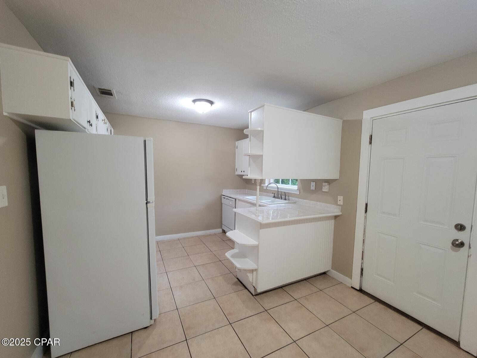 Image 6 For 1710 Chestnut Avenue