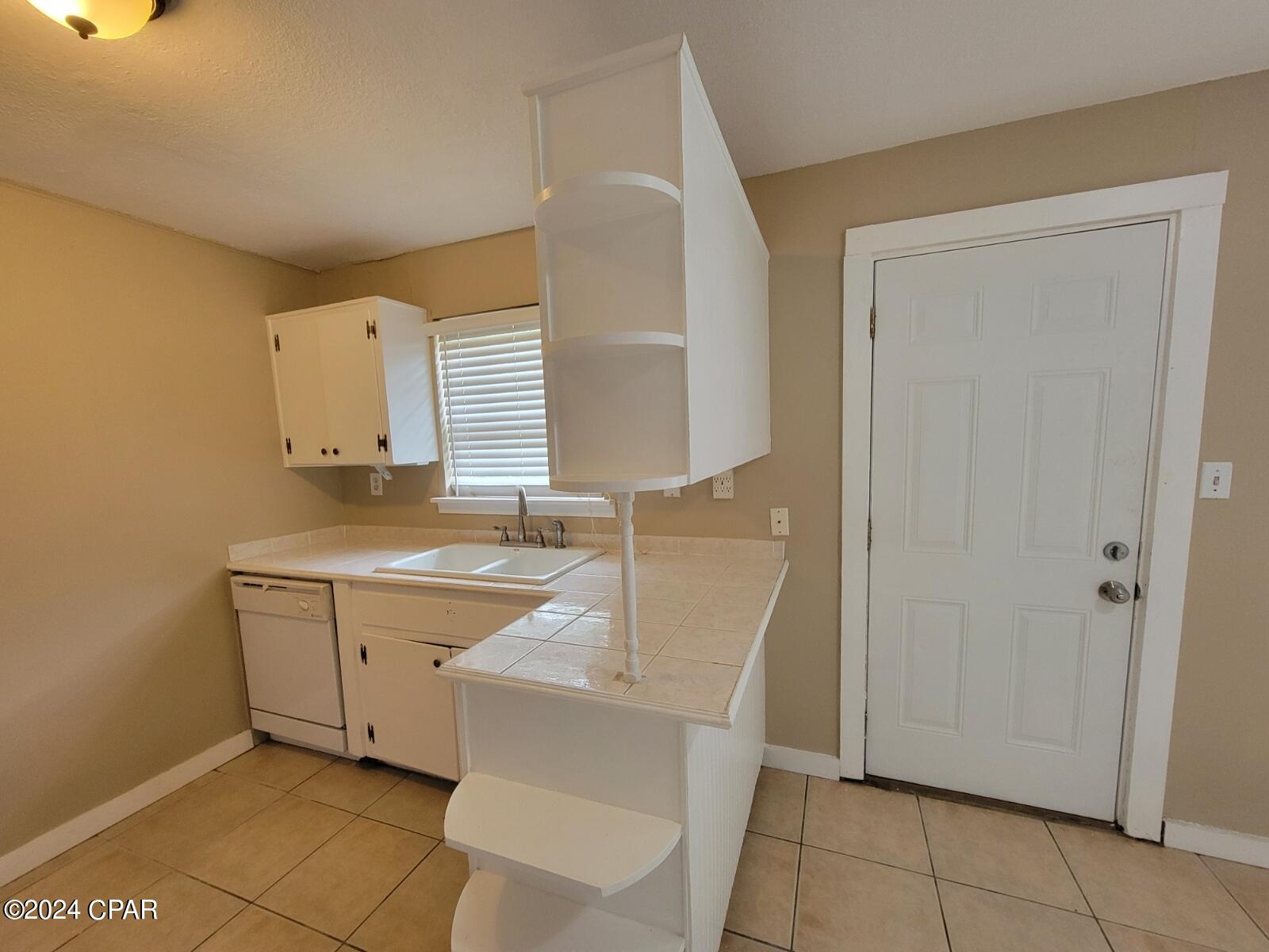 Image 7 For 1710 Chestnut Avenue